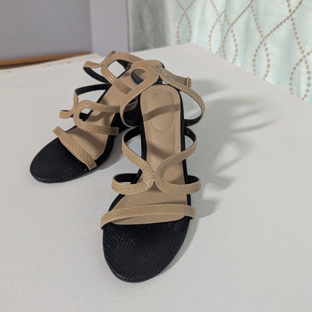 Black and tan wedge shoe - 8